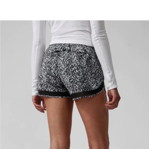 Athleta Printed Mesh Racer Run Short 4” - Picture 7 of 9